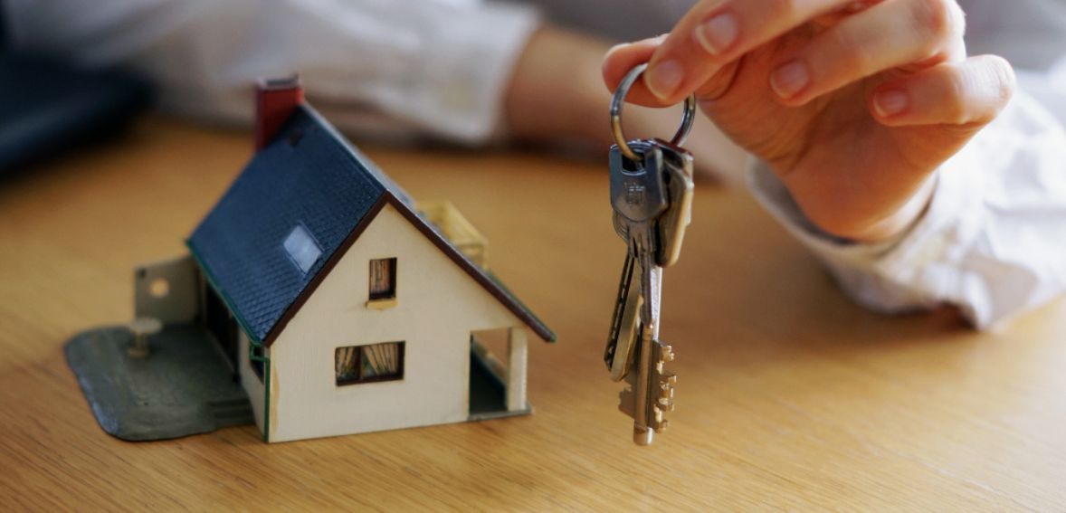 Shifting home
